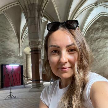 Job de babysitting în Brașov: job de babysitting Olena