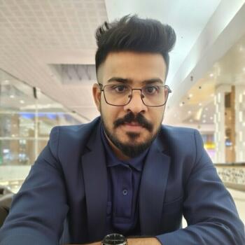 कोलकाता में आया: Prasenjit