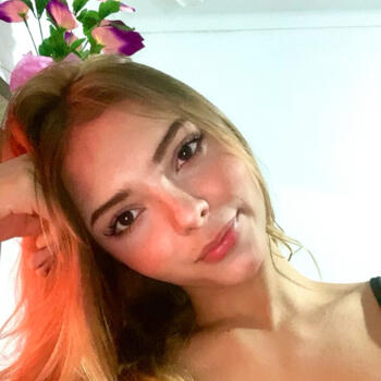 Babysitter in Mongaguá: Nicole