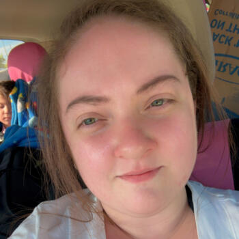 Babysitter in Louisville: Astasia