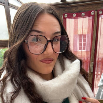 Babysitter in Ozillac: Jade