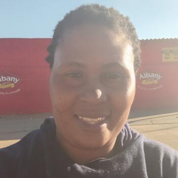 Babysitter in Thembisa: Dineo
