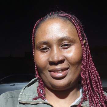 Babysitter Thembisa: Dineo