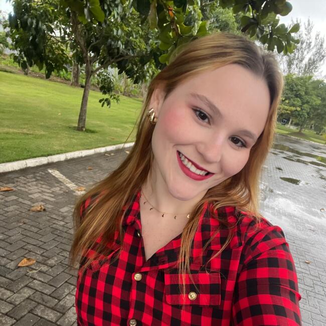 Babysitter in Vitória: Luiza