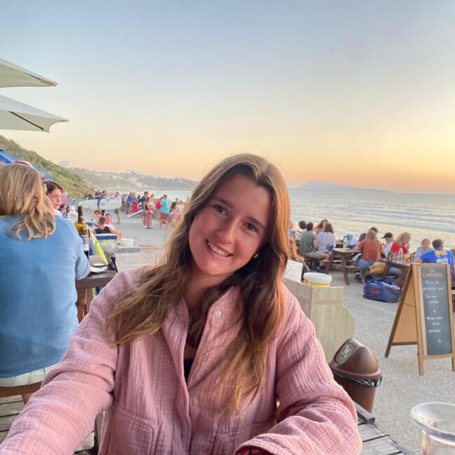 Babysitter in Le Bouscat: Domitille