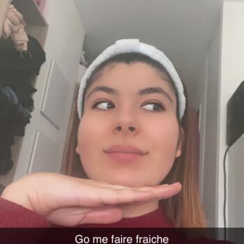 Baby-sitter in Tours: Salma
