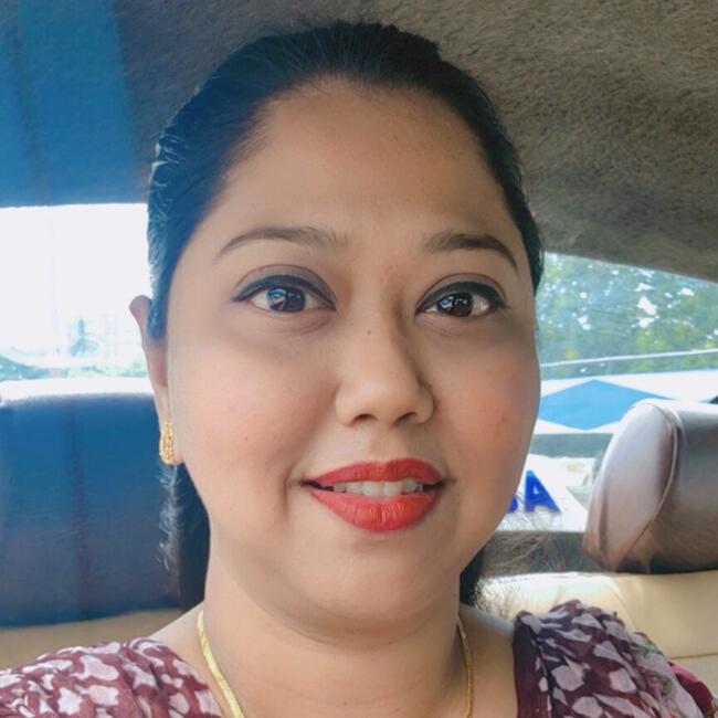 कोलकाता में बेबीसिटर: Ruby