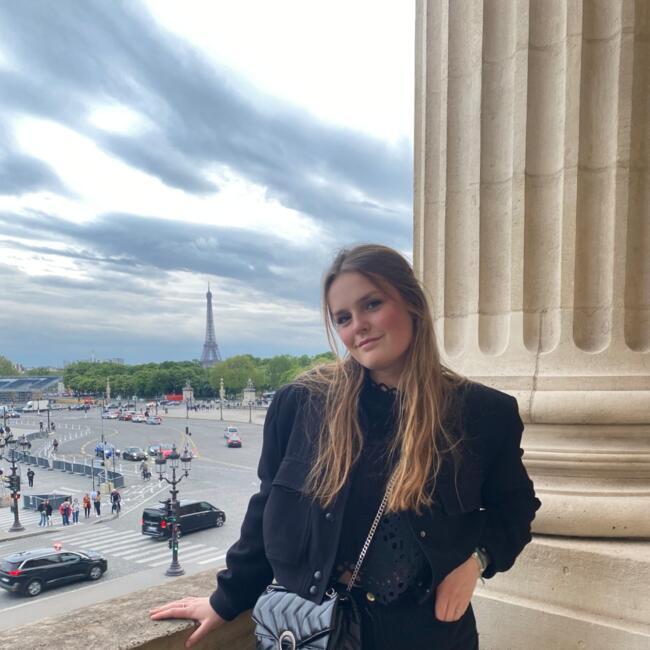 Babysitter in Lyon: Ninon