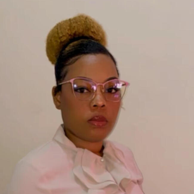 Δουλειά για babysitter στην περιοχή Κίνγκστον: Nicki