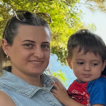 İstanbul bölgesinde bebek bakıcılığı işi: Lora