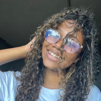 Babysitter in Olivia: Anaïs