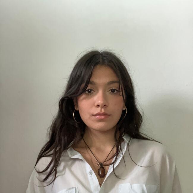 Babysitter in Lyon: Nell