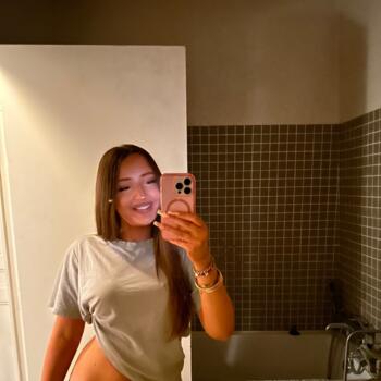 Babysitter in Neuilly-sur-Seine: Violette