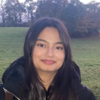 Babysitter Glasgow: Aadya