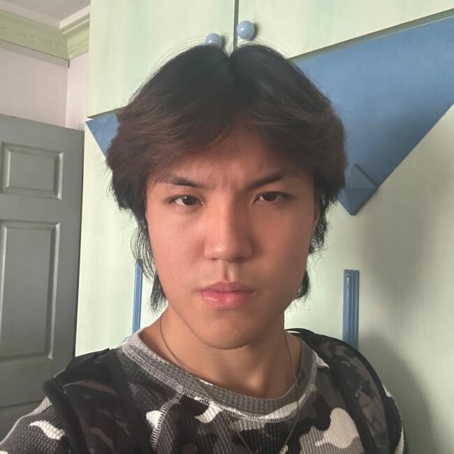 Babysitter in Singapore Island: Mathias