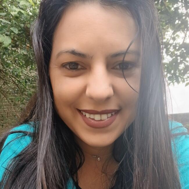 Babysitter in Vargem Grande Paulista: Miriam