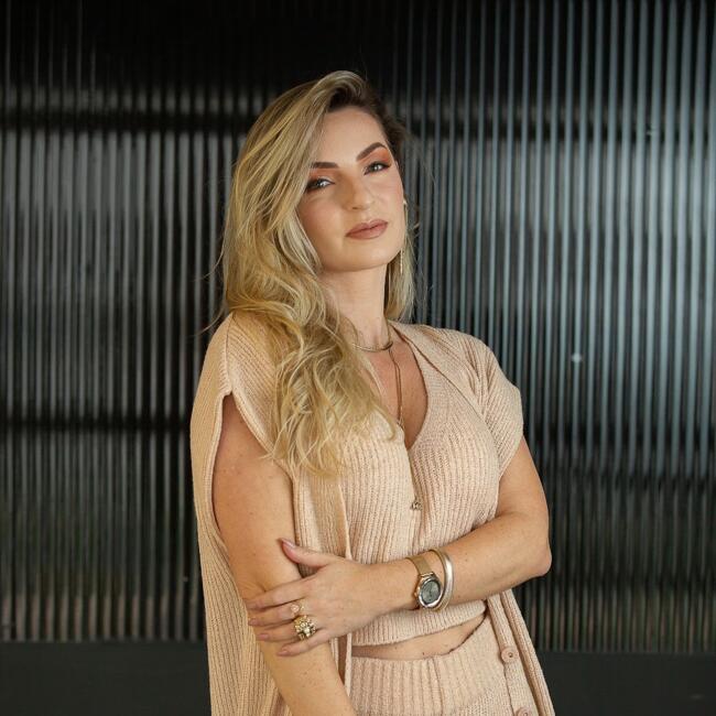 Trabajo para niñera en São Paulo: Suellen