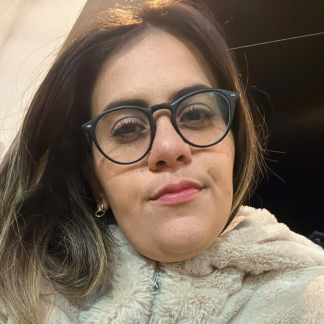 Babysitter in Mogi das Cruzes: Caroline