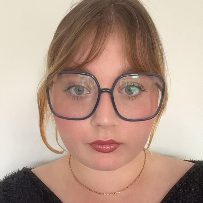 Nanny in Fonbeauzard: Lydue