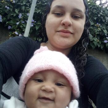 Babysitter in São José (São José): Sabrina