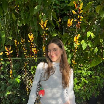 Babysitter in Pontevedra: Ainhoa