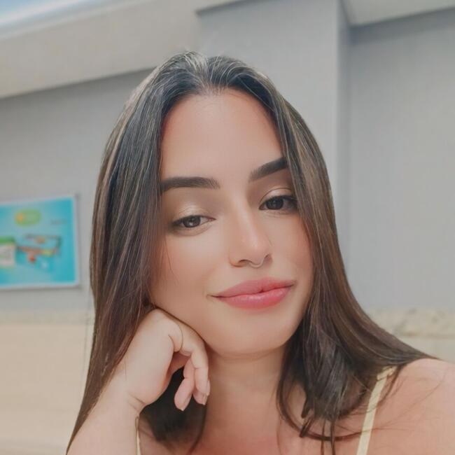 Babysitter in Caçapava: Dayara