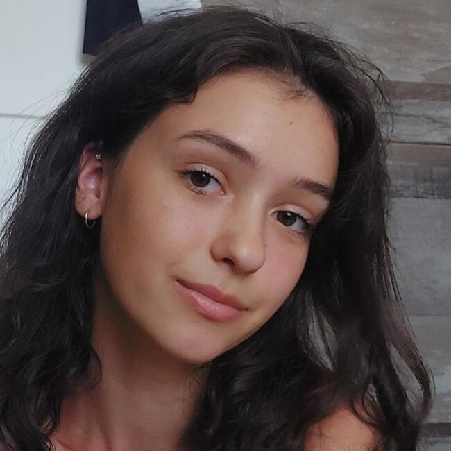 Bébiszitter Szeged területén: Szilvi