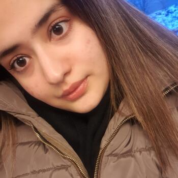 Barnvakt i Stockholm: Javeria