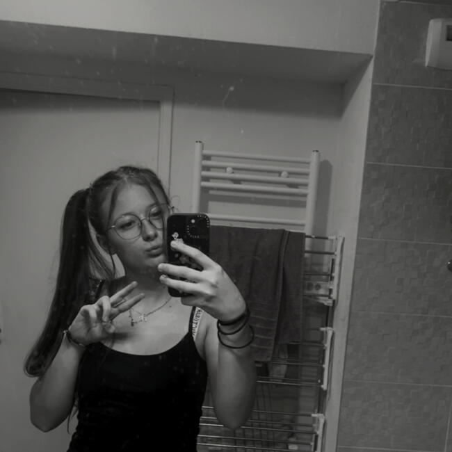 Babysitter in Vitrolles: Tifany