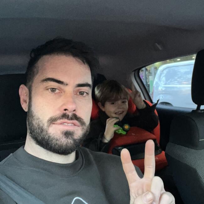 Trabalho de babysitting em Sesimbra: Saul