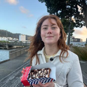 Babysitter in Nelson: Annabel