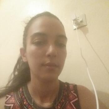 Δουλειά για babysitter στην περιοχή Καζαμπλάνκα: δουλειά φύλαξης παιδιών Zineb