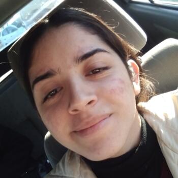 Babysitter in Isidro Casanova: Camila