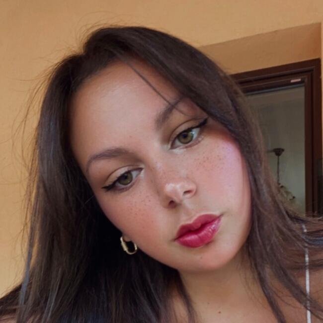 Babysitter in Turin: Isabella