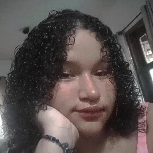 Babysitter in Porto Seguro: Ana clara