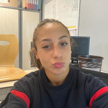 Babysitter in La Chapelle-en-Serval: Nihal