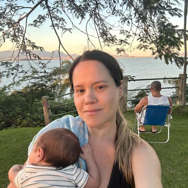Emprego de babá em Rio de Janeiro: Bruna