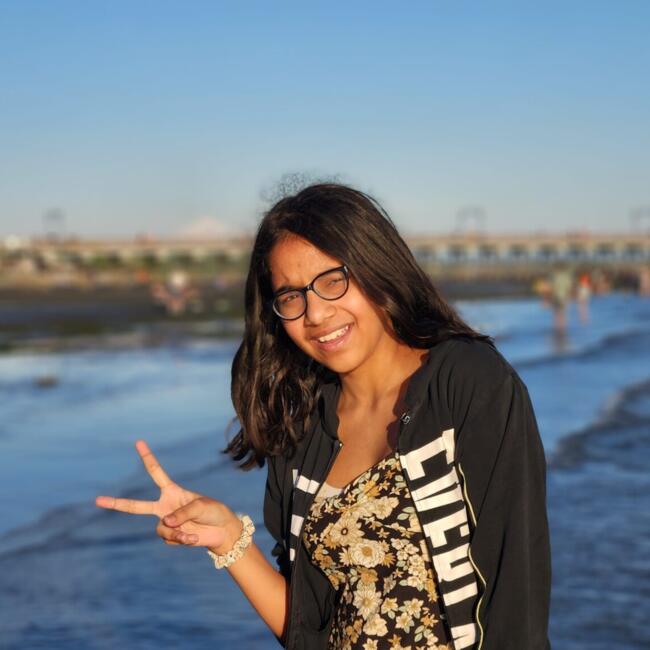 Babysitter in Surrey: Janvi