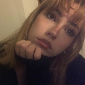 Babysitter in Besançon: Rachel