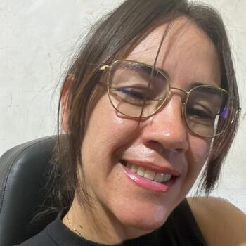 Babysitter Aracaju: Adriana