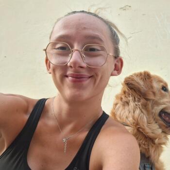 Babysitter in Toulon: Karen
