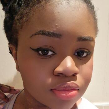 Babysitter in Wednesbury: Miranda