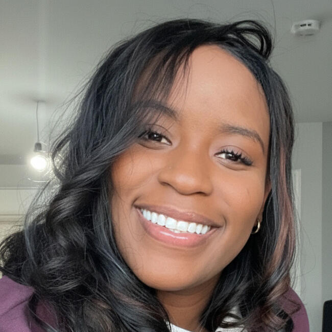 Canguro en Denia: Paula andrea