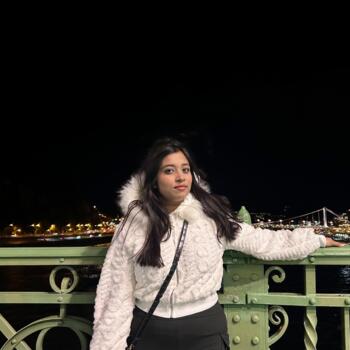 Babysitter in Budapest: Sadia Islam