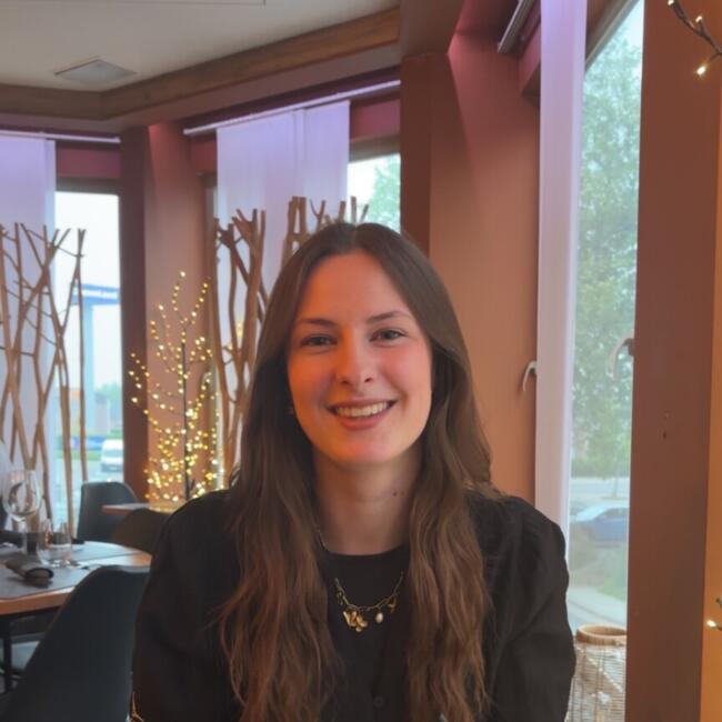 Babysitter in Mouscron: Louise