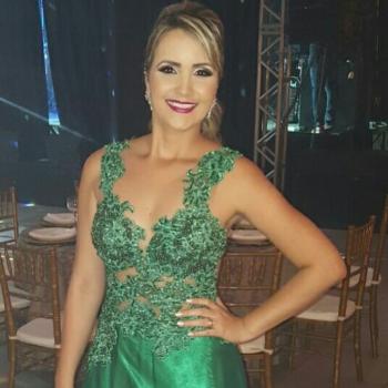 Emprego de babá em Cuiabá: emprego de babá Paula