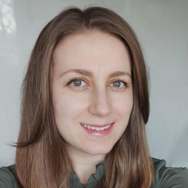 Babysitting job in Varna: Елис