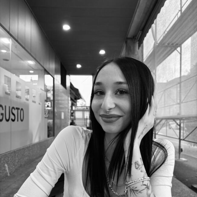 Babysitter in Ponte Capriasca: Nora