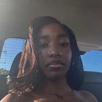 Babysitter in Taunton: Jahdeyssah