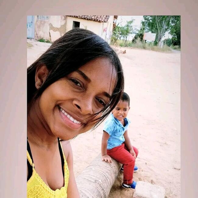 Babysitter in Aliança (Aliança): Karolaine